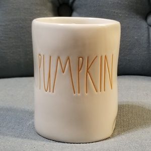 Rae dunn pumpkin candle